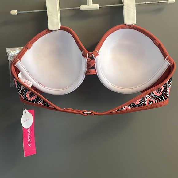 NWT, xhilaration, push up bikini top with strap included, size small - Picture 4 of 7
